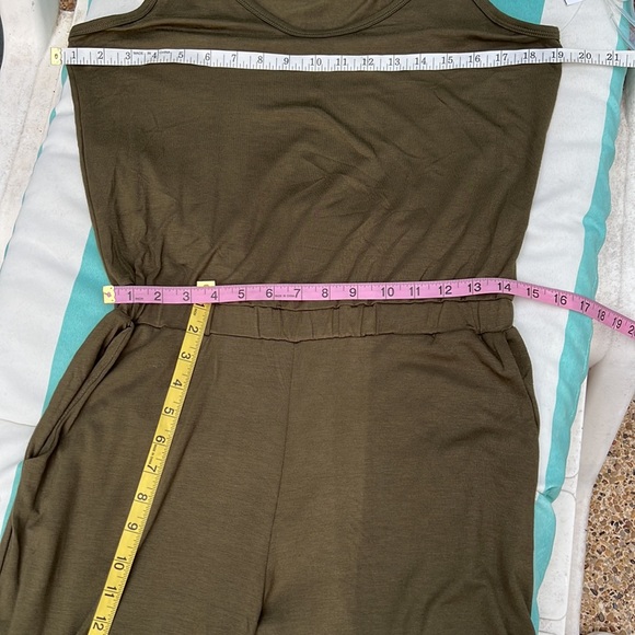 Kamryn Cotton Tank Jumpsuit in Olive Green New Size M - Picture 8 of 11